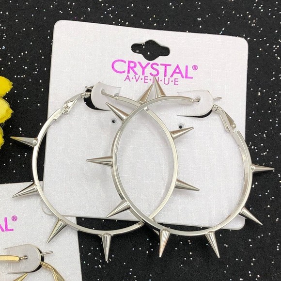 🌼 Silver Spike Punk Rock Biker Hoop Earrings - Picture 1 of 2